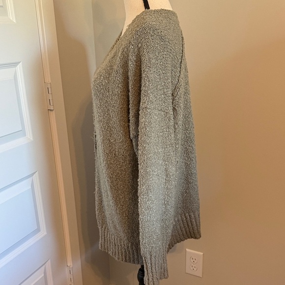 Cozy V-Neck Sweater in Olive Green - Picture 3 of 4